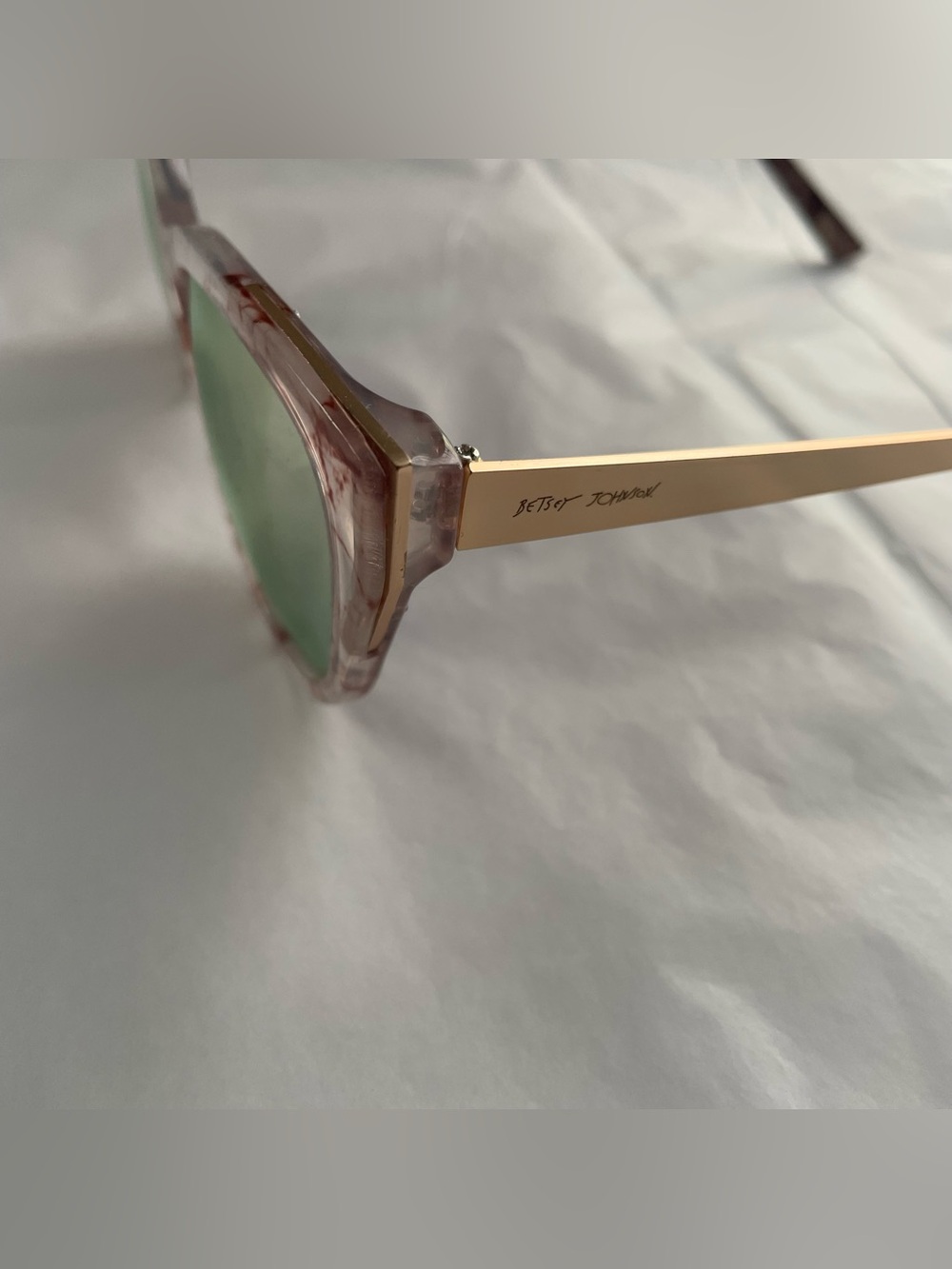 Betsey Johnson Cat Eye Sunglasses Clear Brown Marble with Mirror Lenses - Picture 6 of 9